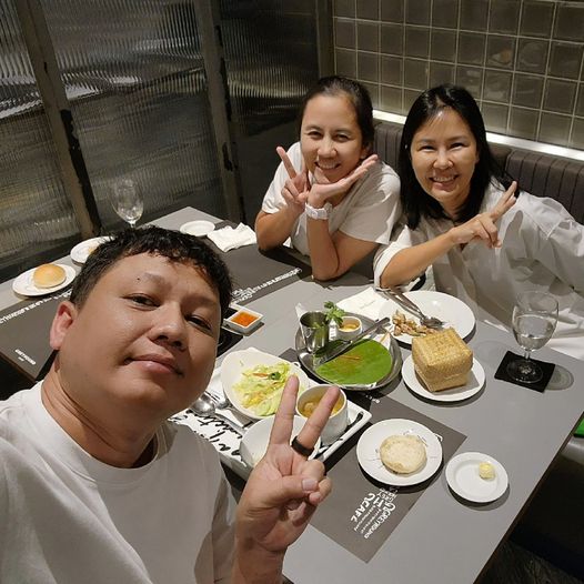 ตัวมารดาแห่งการสร้างแบรนด์ทั้งผอง พี่ฝน ยินดีดีไซน์